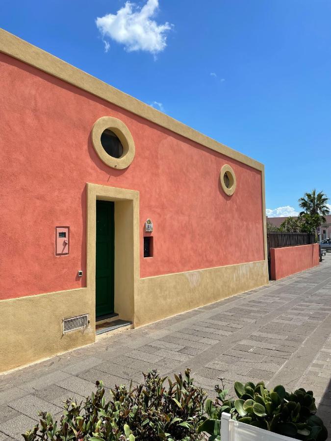 Villa Pomelia, Villa Nel Corso Di Santa Marina Salina A 50 Mt Dal Mare Buitenkant foto