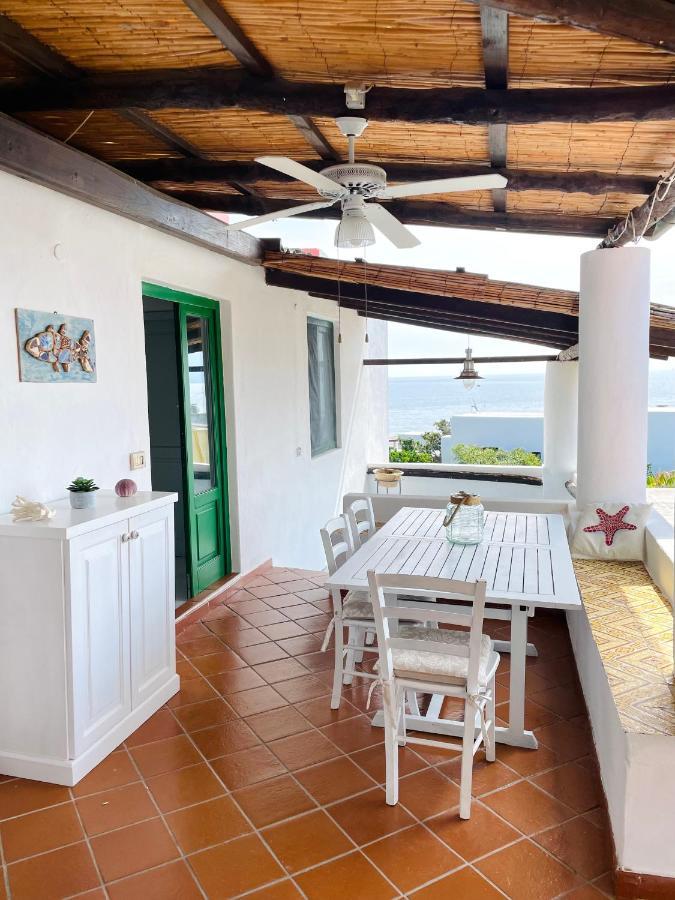 Villa Pomelia, Villa Nel Corso Di Santa Marina Salina A 50 Mt Dal Mare Buitenkant foto