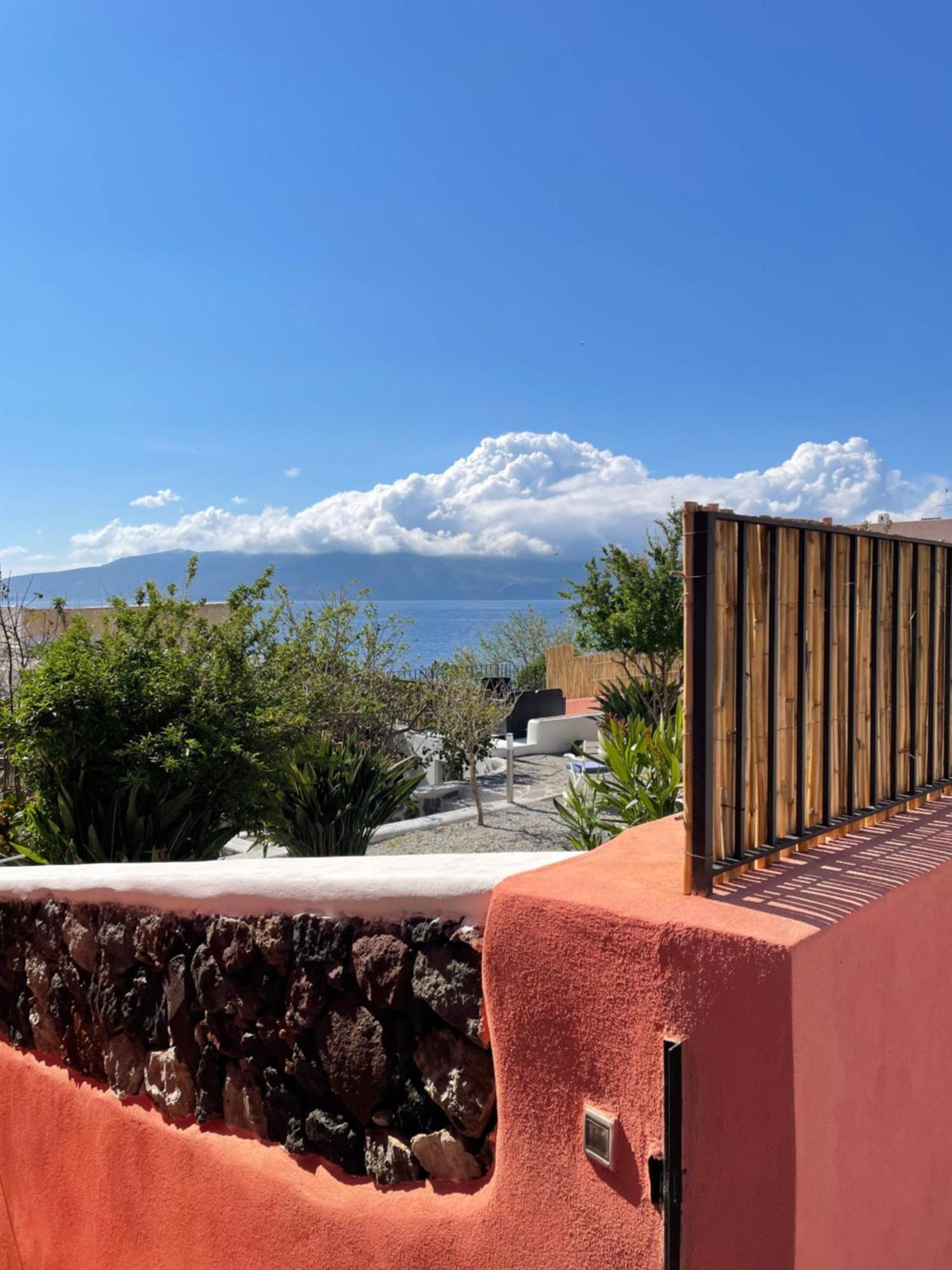 Villa Pomelia, Villa Nel Corso Di Santa Marina Salina A 50 Mt Dal Mare Buitenkant foto